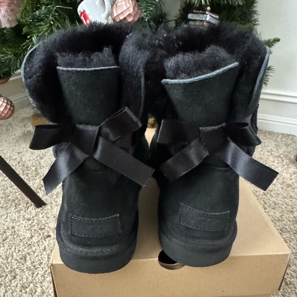 UGG Mini Bailey Bow II Water-Resistant Booties - Picture 2 of 7